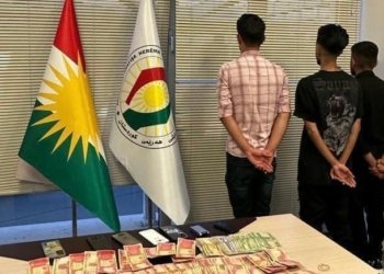 پارەیێ عیراقی یێ سەختە ژ ئیرانێ ئینابوو بزاڤ دکر بێخنە د بازاڕیدا