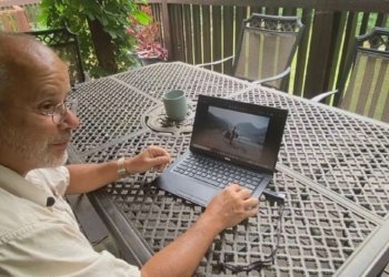 پرۆفیسۆره‌كێ كه‌نه‌دى خوه‌ فێرى زمانێ كوردى كرییه‌، چار په‌رتوك ده‌رباره‌ى كوردان نڤیسینه‌