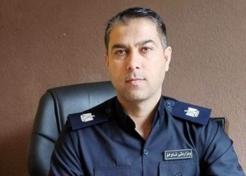 کەسەکێ نیپاڵی د زێیێ مەزن دا خەندقی