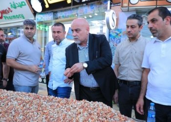 هەر جهەکێ کەلوپەلان گران بکەت دێ پێرابوون دگەل هێنە وەرگرتن