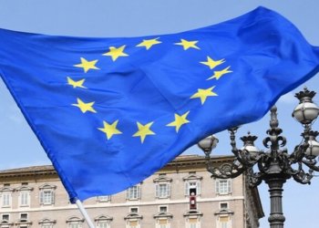 ئێكه‌تییا ئورۆپا ئیدانه‌یا سۆتنا قورئانا پیرۆز كر