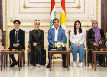 سه‌رۆك نێچیرڤان بارزانى دێ سكووله‌رشیب بۆ سه‌ركه‌ڤتییێن ئه‌ڤ ساله‌ یێن ئێكێ و دووێ و سییێ دابین كه‌ت