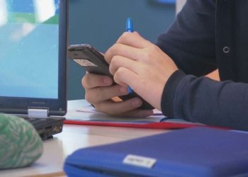 ل هۆلەندا ب کارئینانا مۆبایلێ ل قوتابخانان دهێته‌ قەدەغە كرن