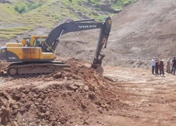 دو سكرێن بچووك دێ ل ئاكرێ هێنه‌ چێكرن