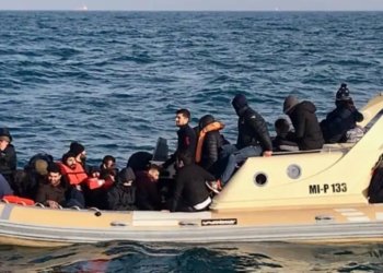 رۆژنامەكا بریتانی: چەند قه‌چاغچییێن كورد بزاڤا كۆنترۆلكرنا رێیا قه‌چاغییێ یا دناڤبه‌را فرەنسا و بریتانیا ددەن