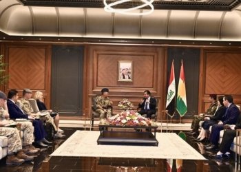 مەسرور بارزانی پێشوازی ل شانده‌كێ سەربازی یێ بریتانی كر