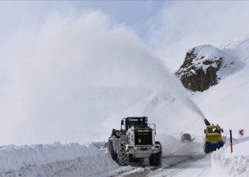 ل وان و به‌دلیس و هه‌كارێ رێكێن 147 گوندان ژ به‌فرێ هاتینه‌ گرتن