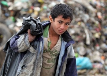 ژ هه‌ر چار عیراقییان ئێك ژ وان هه‌ژاره‌