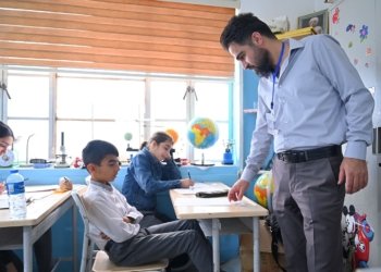 نێزیکی 38 هزار ناڤێن مامۆستایێن وانەبێژ بۆ بەغدا هاتنە هنارتن