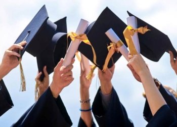 عیراق دێ پێنج هزار خوێندكاران هنێریته‌ ژ ده‌رڤه‌، خوێندكارێن كورد ژى دگه‌لدانه‌