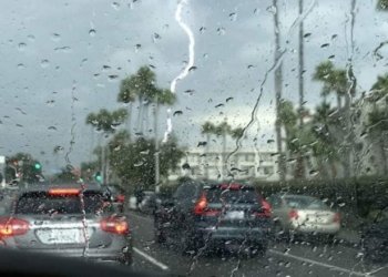 پێله‌كا بهێز یا بارانبارینێ ب ڕێڤه‌یە