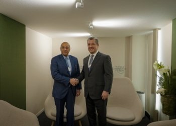 سەرۆکێ حکومەتێ ل گەل ئەمیندارێ گشتییێ جڤاتا هاریکاریێ یا وەلاتێن کەنداڤی کۆمبوو