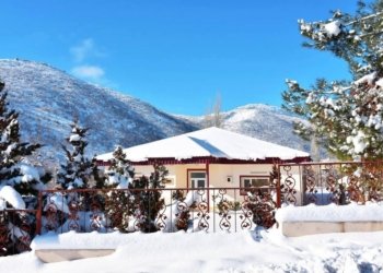 12سم بەفرێ ل كانی ماسێ بارینە