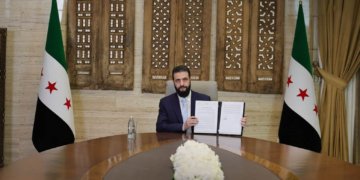 ئەحمەد شەرع: دێ هەموو كەیسێن هەلاویستی دگەل هەسەدێ چارەسەركەم