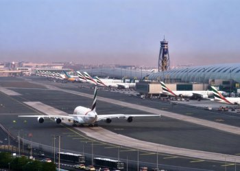 گاردیان: ب هزاران گەشتێن ئەسمانی ل ڕۆژهەڵاتا ناڤین هاتینە هەلوەشاندن