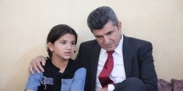 دایك و بابێن دوعایێ بۆ پارێزگارێ دهۆكێ : كچا مە كەزیا خۆ بۆ دانا بهایێ كارەبێ نە فرۆتییە